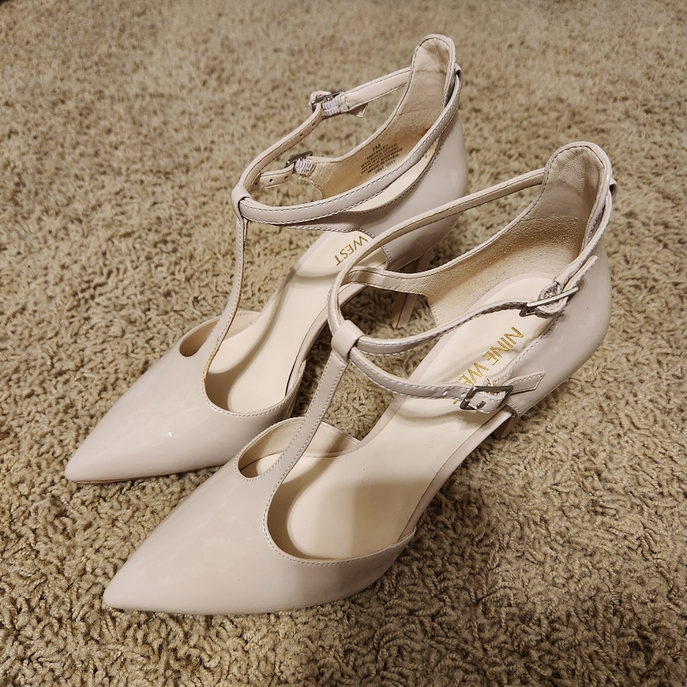 Nine West Teresa T-Strap Pump - NWOT